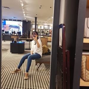 Meet your Posher, Lida